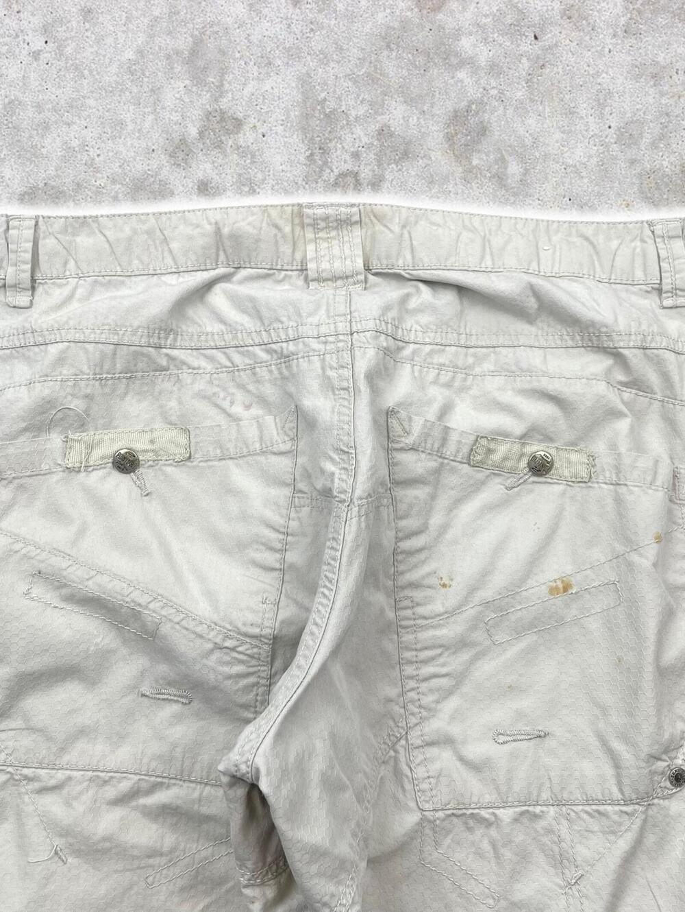 Point Zero Beige Capri's - Picture 3 of 8